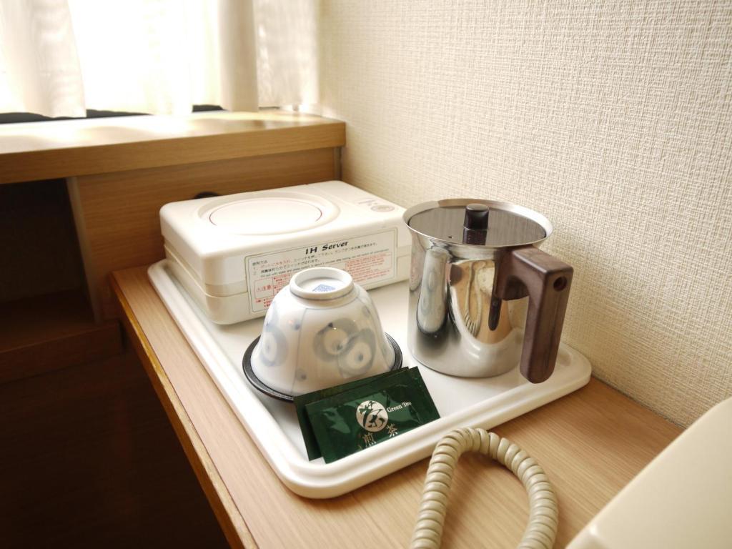 Hotel Route-Inn Hofu Ekimae Habitación foto
